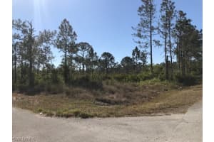 1226 Lincoln Avenue, Lehigh Acres, FL 33972 - MLS#224048286