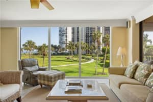4401 Gulf Shore Boulevard, Naples, FL 34103 Sold 04/17/25