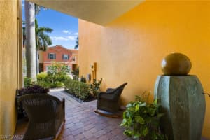 9821 Healthpark Circle, FORT MYERS, FL 33908 Sold 07/22/24