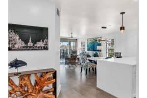 880 Huron Court, MARCO ISLAND, FL 34145 Sold 07/23/24