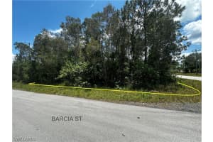 700 Barcia Street, Lehigh Acres, FL 33974 - MLS#224049386