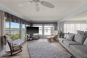 339 Shoreland Drive, Fort Myers, FL 33905 - MLS#224049586