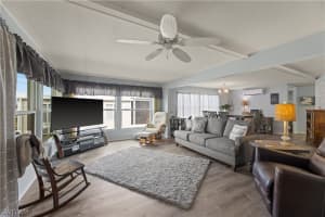 339 Shoreland Drive, Fort Myers, FL 33905 - MLS#224049586