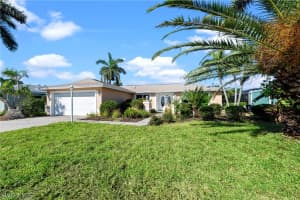 16 Bayview Boulevard, Fort Myers Beach, FL 33931 - MLS#224049709