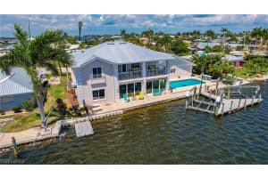 11593 Island Avenue, Matlacha, FL 33993 Sold 08/07/25