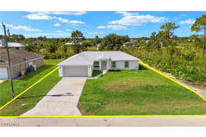 2815 65th Street, Lehigh Acres, FL 33971 Sold 12/27/24