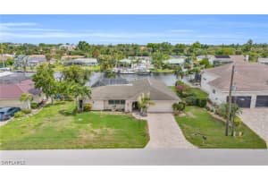 1041 Waterway Drive, FORT MYERS, FL 33919 Sold 11/13/24