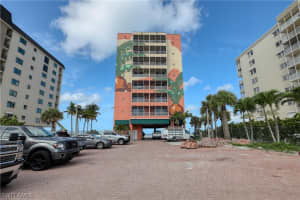 510 Estero Boulevard, FORT MYERS BEACH, FL 33931 Sold 07/30/24