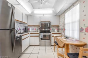 1828 Pine Valley Dr 302, Fort Myers