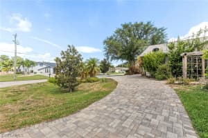 204 20th Place, CAPE CORAL, FL 33990 Sold 11/01/24