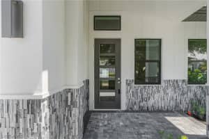 689 101ST Avenue, Naples, FL 34108 - MLS#224051203