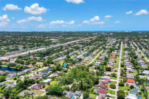 200 Willoughby Drive, Naples, FL 34110 Sold 03/28/25