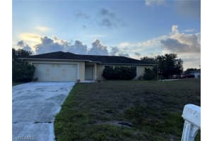 5900 Flora Avenue, LEHIGH ACRES, FL 33971 Sold 09/13/24