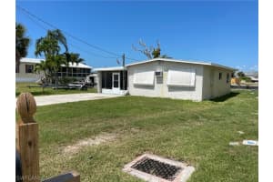 853 Oak Street, FORT MYERS BEACH, FL 33931 Sold 09/30/24