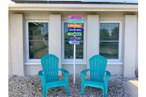1613 Fig Lane, NAPLES, FL 34105 Sold 10/25/24