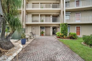 2244 Winkler Avenue, FORT MYERS, FL 33901 Sold 10/15/24