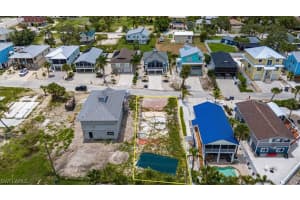 122 Gulfview Avenue, Fort Myers Beach, FL 33931 - MLS#224051976