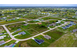 9032 Maywood Circle, Labelle, FL 33935 - MLS#224052139