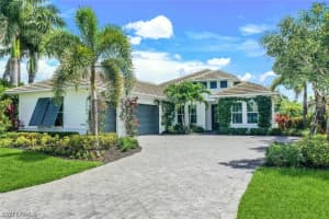 3227 Cotuit Ln, Naples