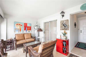 422 Country Hollow Court, NAPLES, FL 34104 Sold 08/20/24