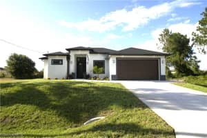 2606 45TH ST W, LEHIGH ACRES, FL 33971 Sold 11/22/24