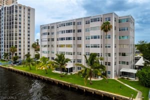 1900 Clifford Street, FORT MYERS, FL 33901 Sold 01/15/25