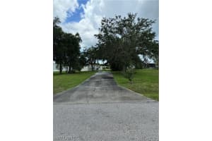 19 Twin Palms Drive, NAPLES, FL 34114 Sold 08/15/25