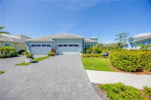6330 Arriba Avenue, NAPLES, FL 34113 Sold 11/08/24