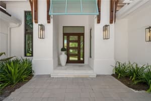 987 Barcarmil Way, NAPLES, FL 34110 Sold 09/03/24