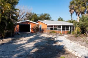 490 + 460 Old Trail Road, SANIBEL, FL 33957 Sold 09/23/24