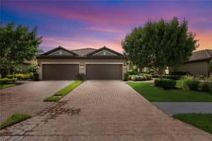 8217 Lucello Ter W, Naples