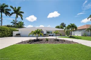 403 Grenada Avenue, NAPLES, FL 34113 Sold 09/05/24