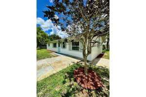 2511 Upcohall Avenue, FORT MYERS, FL 33905 Sold 09/18/24