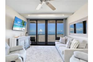 180 Seaview Court, MARCO ISLAND, FL 34145 Sold 08/08/24