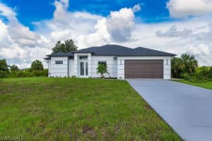 924 Bell Boulevard, LEHIGH ACRES, FL 33974 Sold 09/17/24