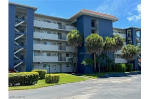 190 Pebble Beach Blvd 204, Naples