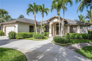 10919 Parnu St, Naples