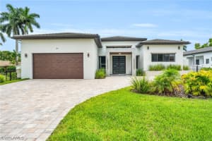 1332 Longwood Drive, Fort Myers, FL 33919 Sold 11/26/24