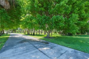 1921 Oakes Boulevard, NAPLES, FL 34119 Sold 10/31/24