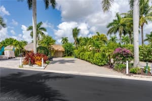 13573 Snapper Lane, Naples, FL 34114 - MLS#224055945