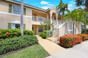 6320 Huntington Lakes Circle, NAPLES, FL 34119 Sold 11/21/24