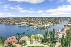 1072 Fieldstone Drive, MARCO ISLAND, FL 34145 Sold 03/26/25