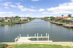 1072 Fieldstone Drive, MARCO ISLAND, FL 34145 Sold 03/26/25
