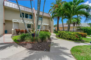800 River Point Drive, NAPLES, FL 34102 Sold 05/09/25