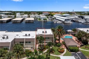 800 River Point Drive, NAPLES, FL 34102 Sold 05/09/25