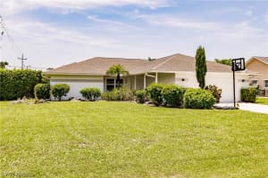 96 Wickliffe Drive, Naples, FL 34110 Sold 12/17/24