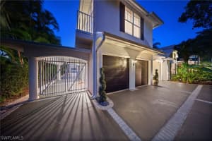 255 2nd Avenue, NAPLES, FL 34102 Sold 09/16/24