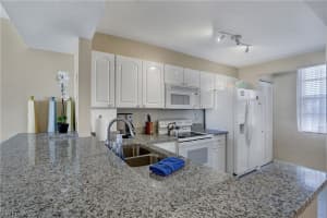 380 Seaview Court, MARCO ISLAND, FL 34145 Sold 01/15/25