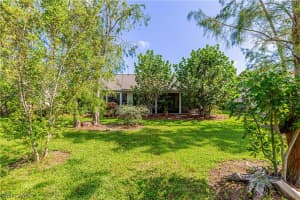240 Mentor Drive, NAPLES, FL 34110 Sold 10/07/24