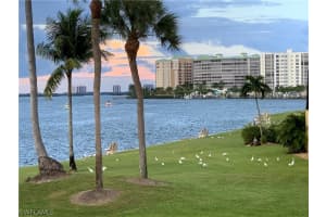 4263 Bay Beach Ln 111, Fort Myers Beach